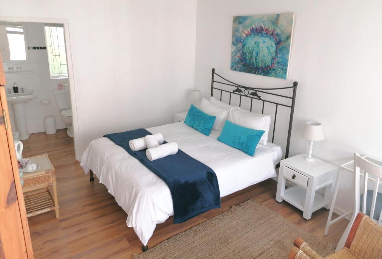 Boulders Hotel, Cafe And Curio Shop Bed & Breakfast Simonʼs Town