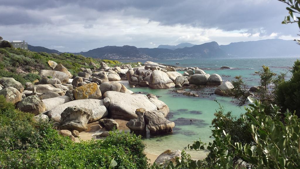 Boulders Hotel, Cafe And Curio Shop